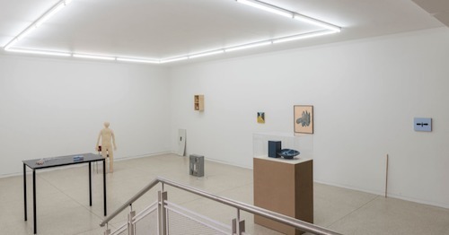 The review by #Artforum of #Rodrigo_Hernández's solo show at #Heidelberger_Kunstverein - 